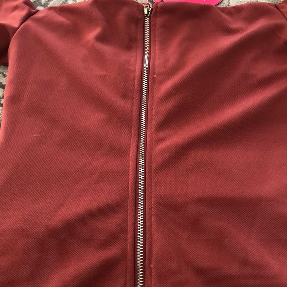 Tiger Mist Aisha off the shoulder dress NWT - Picture 6 of 8